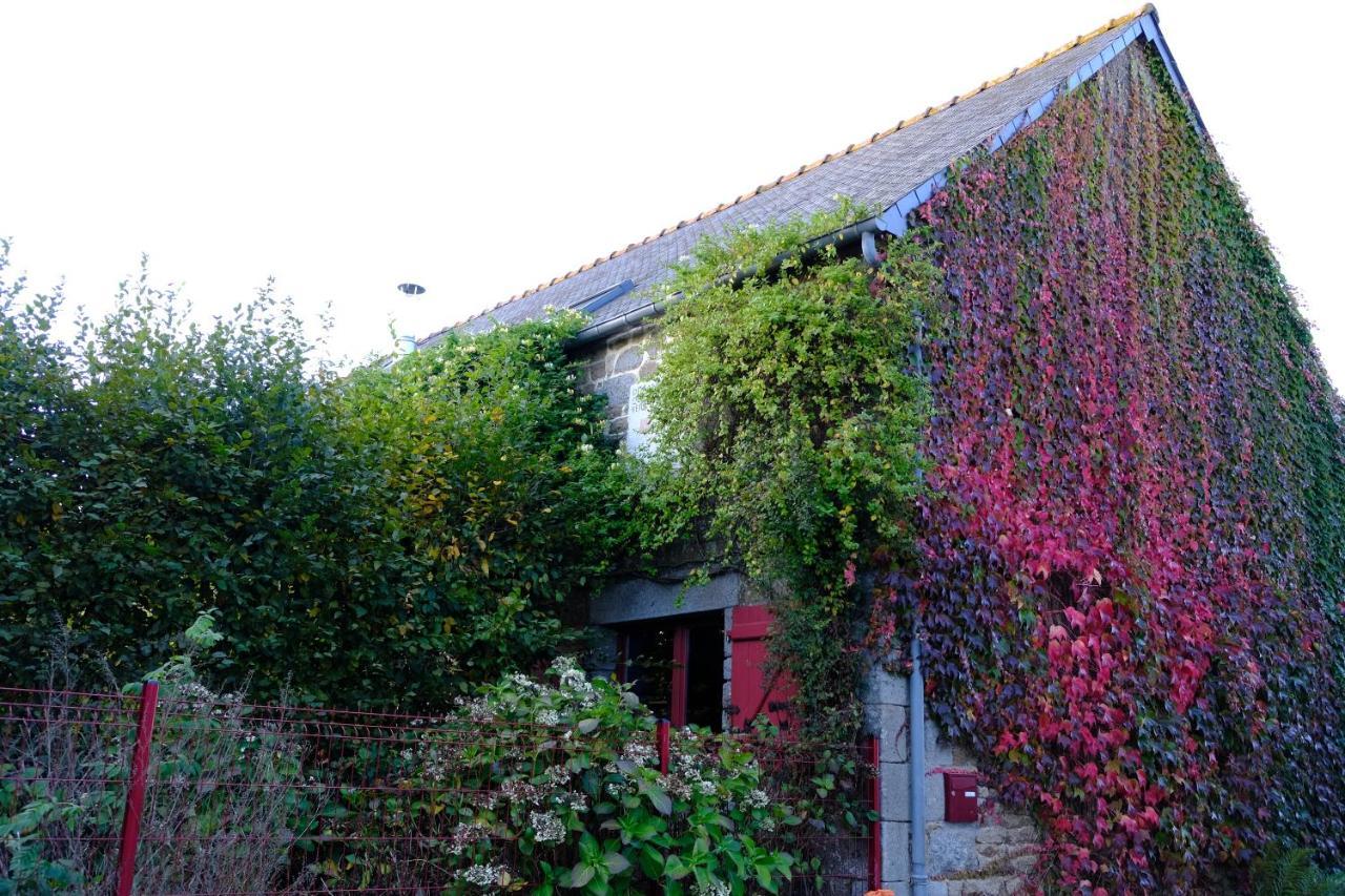 La Maison Jaune A La Janaie Parigné Zewnętrze zdjęcie